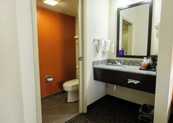 Wingate by Wyndham Leesburg Florida hotel thumbnail 5