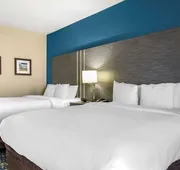 Comfort Inn & Suites Pauls Valley - City Lake hotel detail image 4