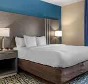 Comfort Inn & Suites Pauls Valley - City Lake hotel detail image 5