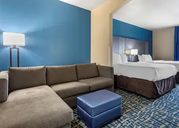 Comfort Inn & Suites Pauls Valley - City Lake hotel thumbnail 8