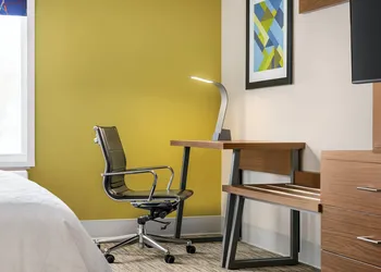 Holiday Inn Express & Suites Philadelphia - Mt. Laurel by IHG hotel thumbnail 8