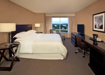 Sheraton Louisville Riverside by Marriott hotel thumbnail 3