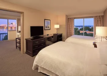 Sheraton Louisville Riverside by Marriott hotel thumbnail 7
