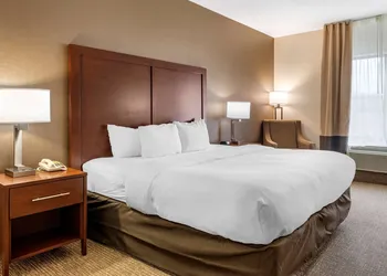 Comfort Inn Louisville Southwest hotel thumbnail 2