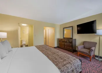 Best Western Louisville East Inn & Suites hotel thumbnail 5