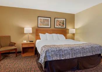 Best Western Louisville East Inn & Suites hotel thumbnail 7