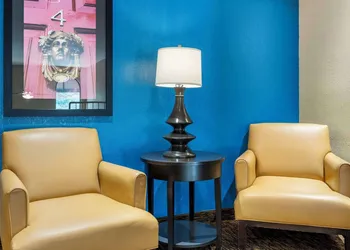 Suburban Studios Louisville East hotel thumbnail 6