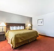 Quality Inn & Suites University/Airport hotel detail image 7