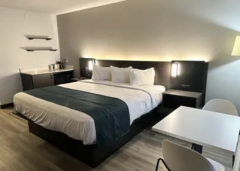 Studio 6 Suites Louisville, KY – Airport/Expo Center hotel thumbnail 3