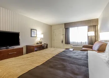 Quality Inn Half Moon Bay/Miramar Beach hotel thumbnail 2