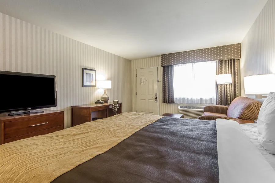 Quality Inn Half Moon Bay/Miramar Beach hotel detail image 2