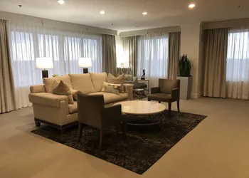 InterContinental Suites Hotel Cleveland by IHG hotel thumbnail 2