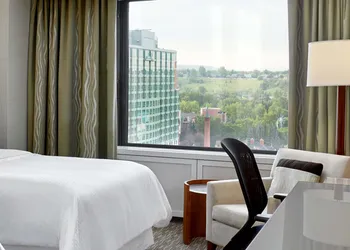 The Westin Calgary hotel thumbnail 8