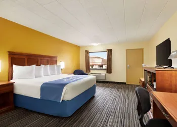 Days Inn by Wyndham Oak Ridge Knoxville hotel thumbnail 7