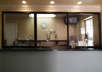 Mirage Inn and Suites hotel thumbnail 2