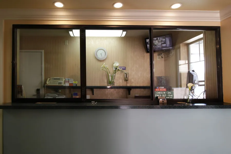 Mirage Inn and Suites hotel detail image 2