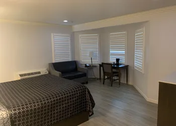 Mirage Inn and Suites hotel thumbnail 4
