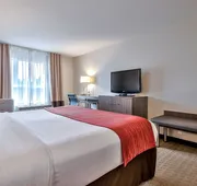 Comfort Inn And Suites South hotel detail image 4