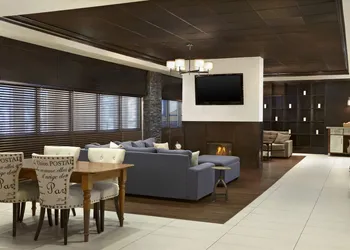 Four Points by Sheraton Hotel & Suites Calgary West hotel thumbnail 2