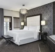 Four Points by Sheraton Hotel & Suites Calgary West hotel detail image 7