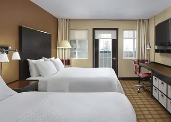 Four Points by Sheraton Hotel & Suites Calgary West hotel thumbnail 8
