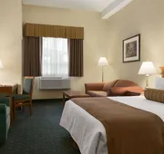 Travelodge by Wyndham Strathmore hotel detail image 5