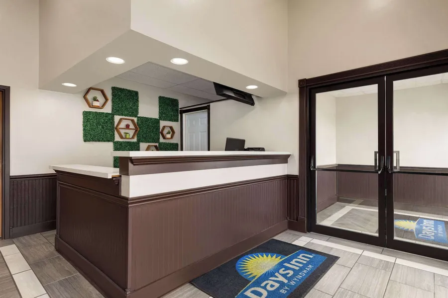Days Inn by Wyndham Hillsboro hotel detail image 2