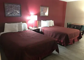 Days Inn by Wyndham Hillsboro hotel thumbnail 4