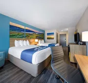 Days Inn by Wyndham Lathrop hotel detail image 7