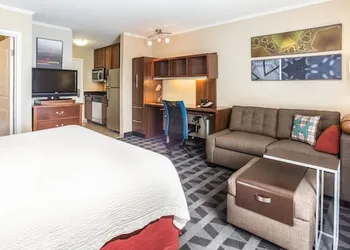 TownePlace Suites by Marriott Tucson Airport hotel thumbnail 8