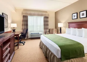 Country Inn & Suites by Radisson, Buffalo South I-90, NY hotel thumbnail 8
