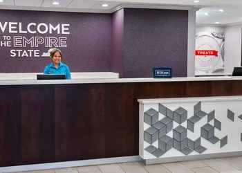 Hampton Inn & Suites Buffalo Downtown hotel thumbnail 3