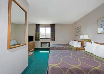 Super 8 by Wyndham Kenmore/Buffalo/Niagara Falls Area hotel thumbnail 5