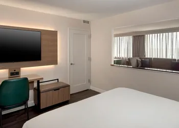 Buffalo Marriott Niagara hotel thumbnail 5