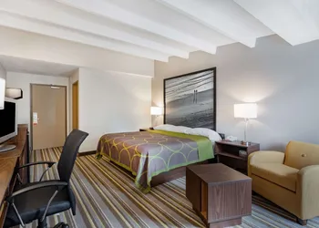 Super 8 by Wyndham Melbourne hotel thumbnail 6