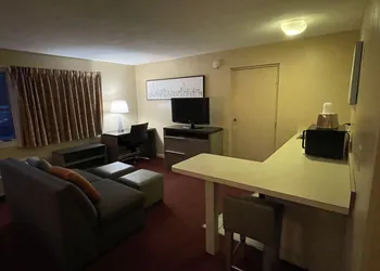 Gold Star Inn & Suites hotel thumbnail 7