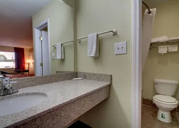 Key West Inn - Montgomery hotel thumbnail 6