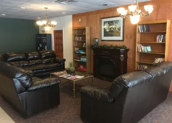 Cascades Inn hotel thumbnail 5