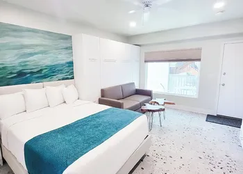 Bridgewalk Resort hotel thumbnail 3