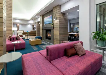 Hilton Garden Inn Albuquerque / Journal Center hotel thumbnail 4