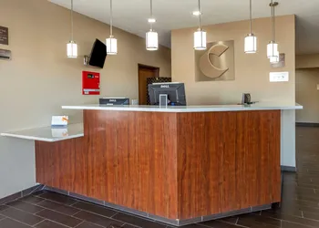 Comfort Inn & Suites Alameda at Albuquerque Balloon Fiesta Park hotel thumbnail 2