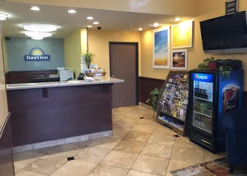 Days Inn by Wyndham Rio Rancho hotel thumbnail 2