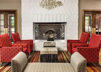 Ramada by Wyndham Albuquerque Airport hotel thumbnail 8
