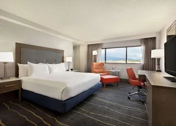 DoubleTree by Hilton Hotel Albuquerque hotel thumbnail 8