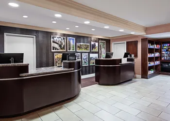 DoubleTree Raleigh Durham Airport at Research Triangle Park hotel thumbnail 3