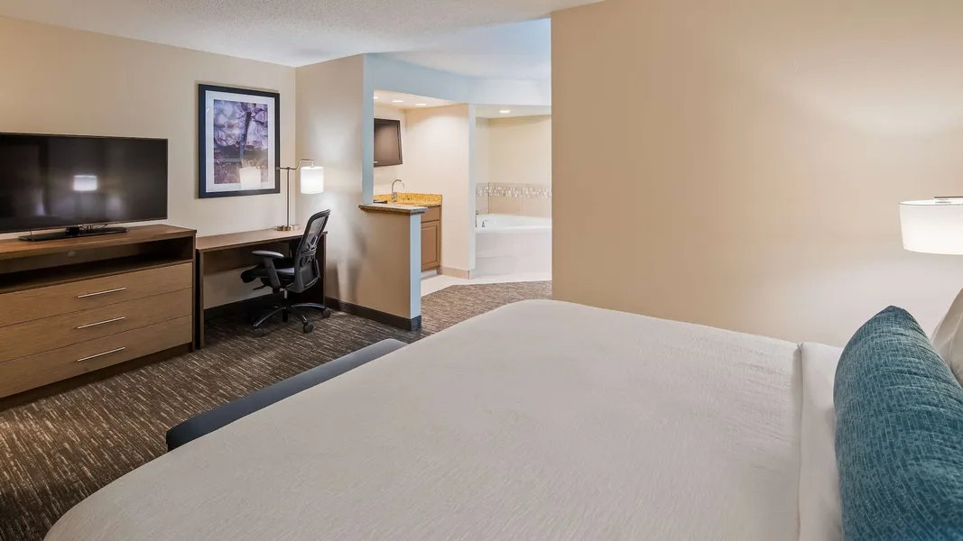 Best Western Plus Hudson I-94 hotel detail image 6