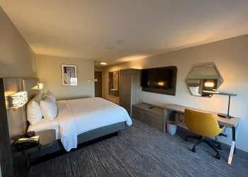 Holiday Inn Express Rensselaer by IHG hotel thumbnail 4