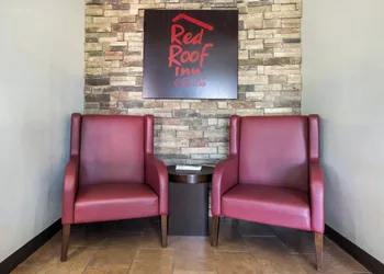 Red Roof Inn & Suites Statesboro - University hotel thumbnail 3