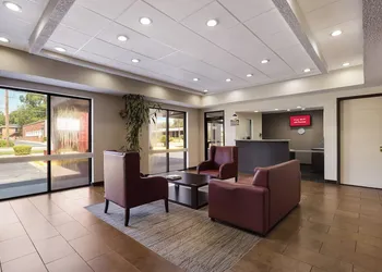 Red Roof Inn & Suites Statesboro - University hotel thumbnail 7