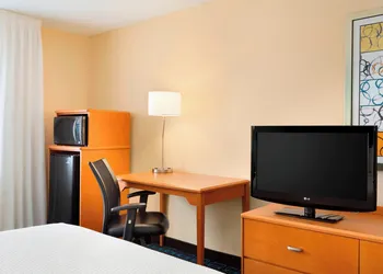 Fairfield Inn & Suites Fort Worth University Drive hotel thumbnail 6